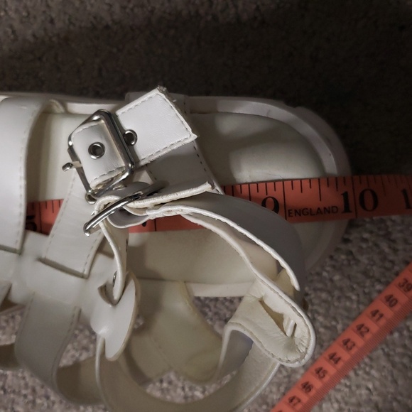 Nasty Gal t-strap platform sandals white size 9 - Picture 6 of 6
